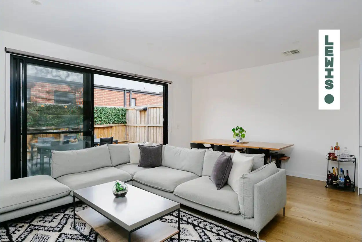 28 Honeydew Way Rockbank, VIC 3335